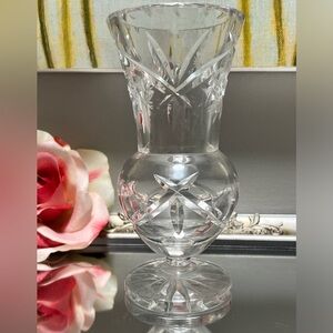 Pinwheel Crystal Bud Vase 6in Tall Glass Decor